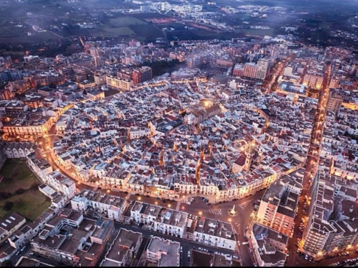 L'Angolo Di Gaudi, Alcoba Blanca Putignano Exterior foto